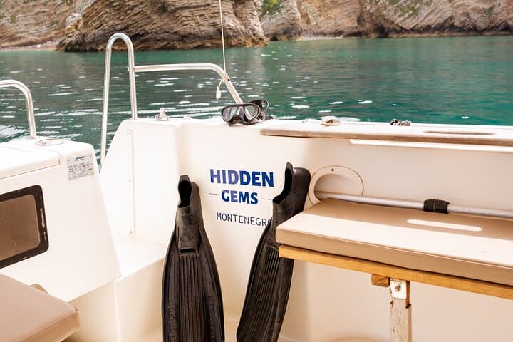 Private Budva Bay Boat Tour: Swim, Snorkel & Visit Sveti Stefan photo 3