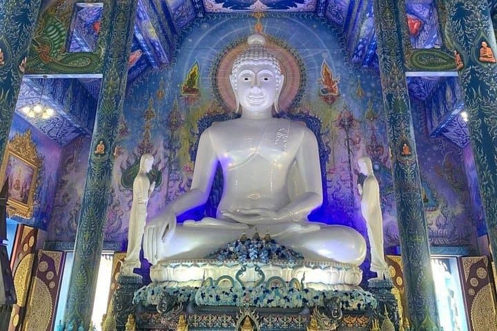 Private Chiang Rai Temple Tour — White Temple, Blue Temple & Jungle Hot Springs