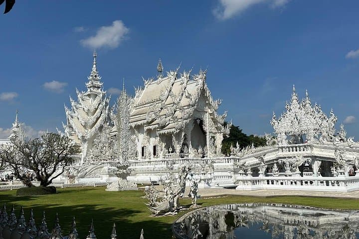 Private Chiang Rai Temple Tour — White Temple, Blue Temple & Jungle Hot Springs photo 3
