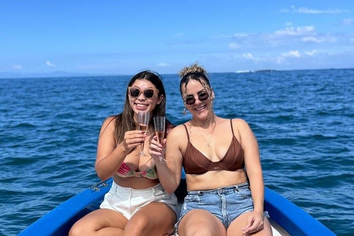 Private Sunset Cruise in Herradura: VIP Boat Charter & Wildlife Watching photo 1