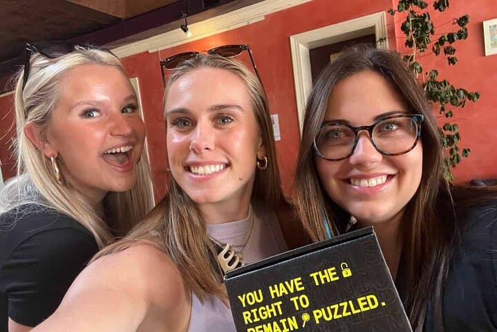 Milwaukee RiverWalk Outdoor Escape Room: Urban Scavenger Hunt Adventure photo 2
