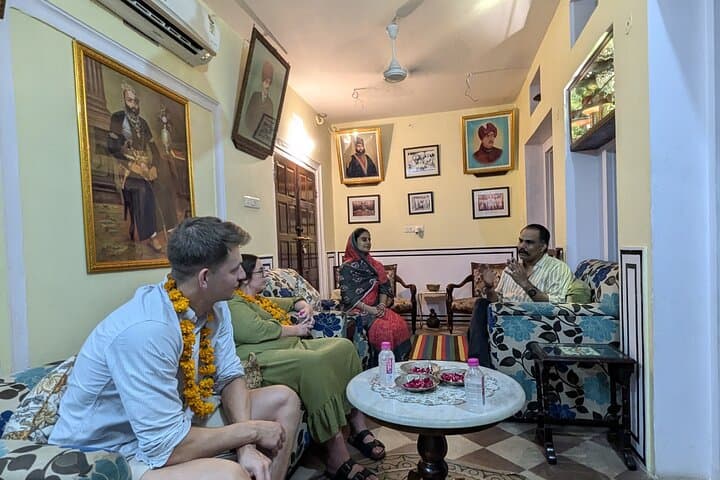 Jaipur Private Jeep Night Tour & Heritage Liquor Tasting