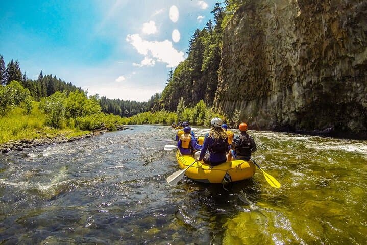 Full-Day White Salmon River Rafting: Class III–IV Rapids Near Portland photo 3