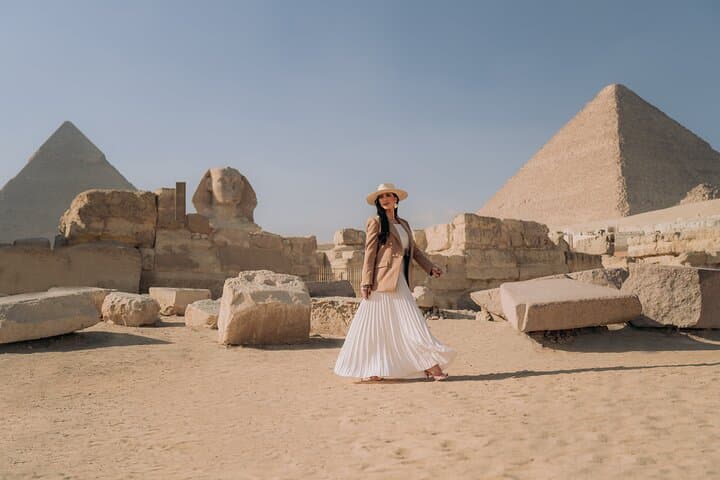 Giza Pyramids Photoshoot: 2-Hour Iconic Pyramid Photo Session photo 6