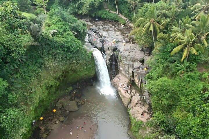 Bali Swing & Waterfall Day Tour — Ubud Swing, Kanto Lampo & Tegenungan photo 6