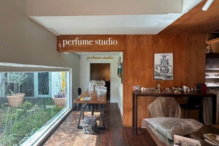 Design Your Scent: Musee de Parfum One-Day Perfume Class in Jeju