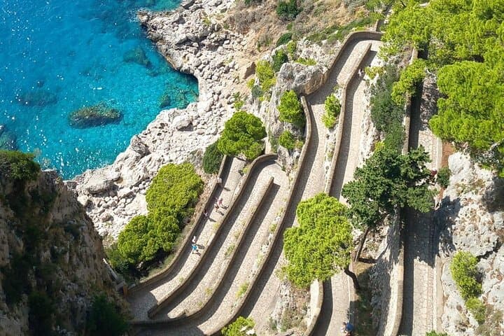 Capri Boat Trip with the Capri Sandwich — Swim, Snorkel and the Blue Grotto photo 4