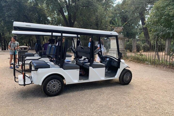 Private 3-Hour Golf Cart Tour of Rome's Highlights — Navigate Narrow Streets & Historic Sights photo 2
