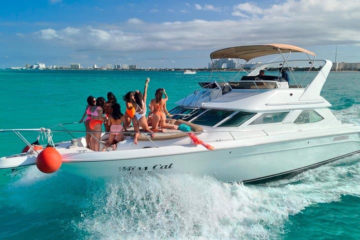 Private 48ft Yacht Rental in Cancun — Snorkel to Isla Mujeres photo 1