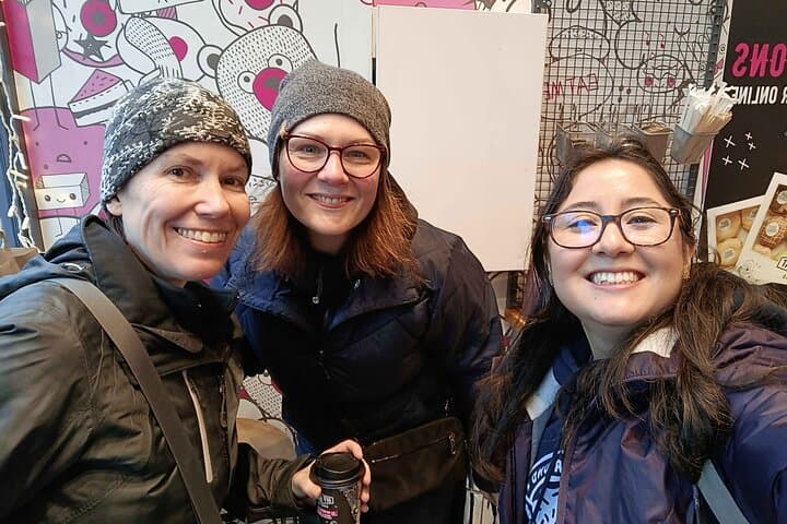 Dublin Donut Walking Tour: History, River Views & Artisan Bites photo 4