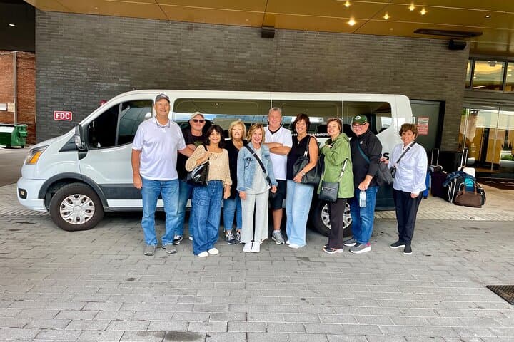 Private Nashville Airport Shuttle: Fast, Private Transfer from BNA to Downtown photo 4