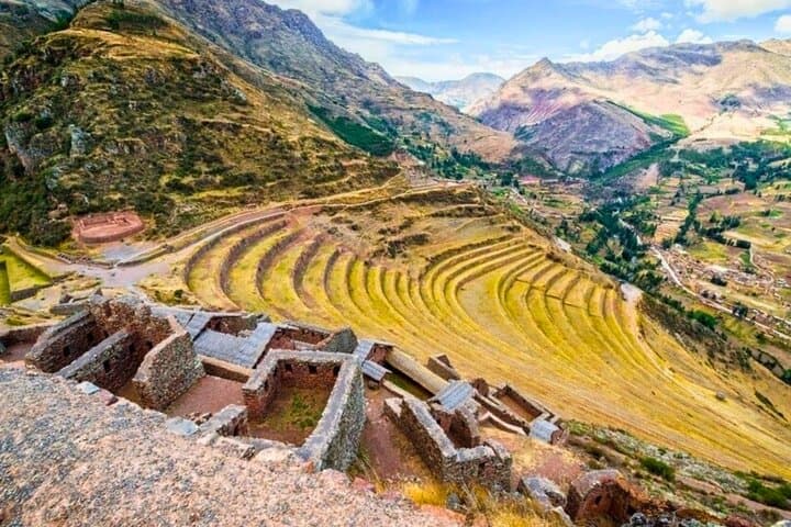 2-Day Machu Picchu & Sacred Valley Tour from Cusco with Train and Guide photo 2