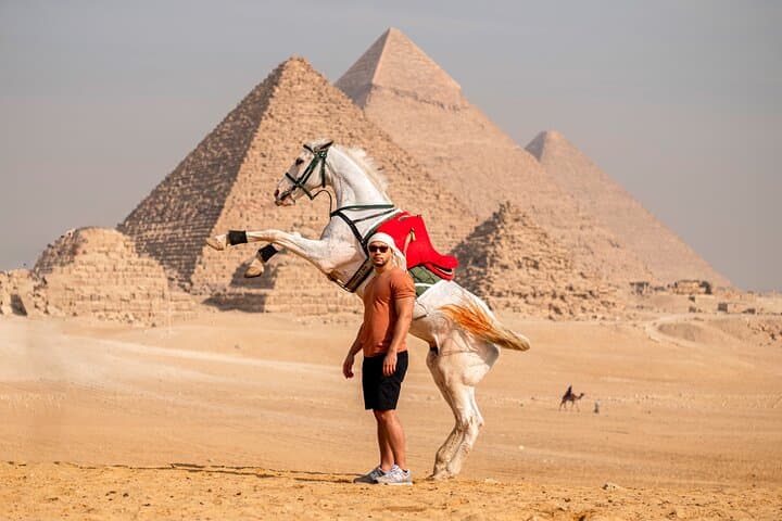 Private Photoshoot at the Pyramids of Giza and the Sphinx photo 1