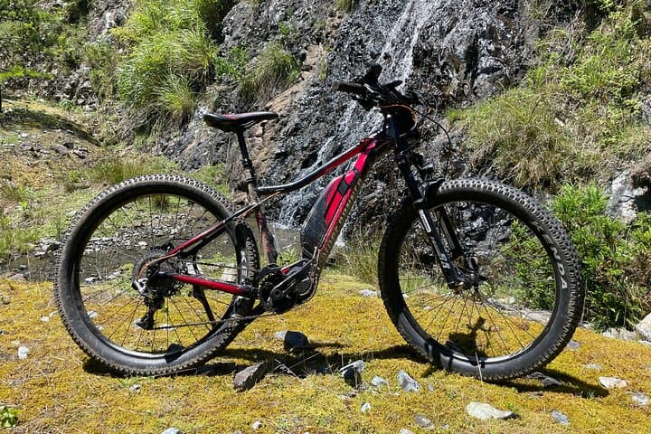 Explore Kyoto by E-Bike: Miyata Ridge Runner Self-Guided Rentals photo 4