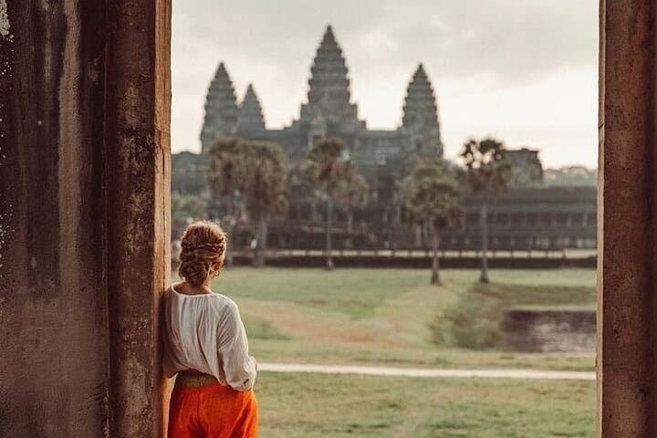 Dawn at Angkor Wat: Guided Sunrise Tour of Angkor's Temples photo 6