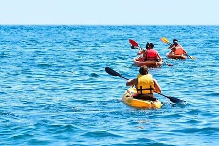 Paddle Palm Jumeirah: Kayaking Dubai's Oceana Coastline photo 3