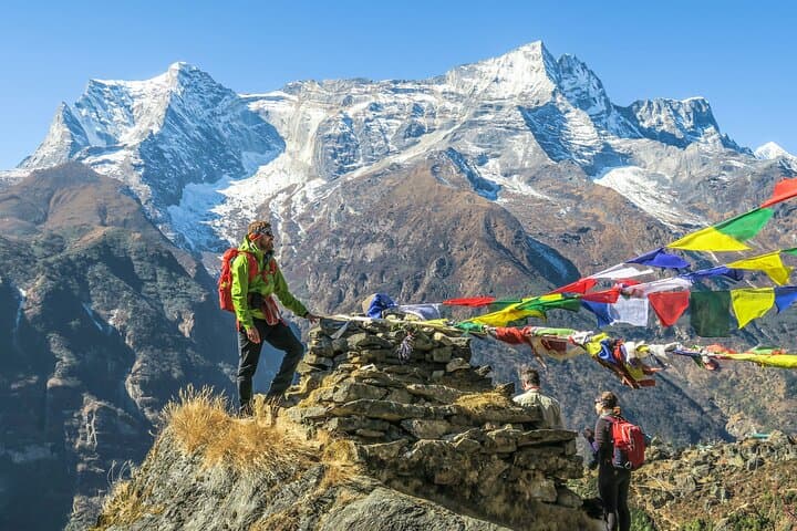 Everest Base Camp Trek with Luxury 5-Star Accommodation — 16-Day Guided Route photo 4