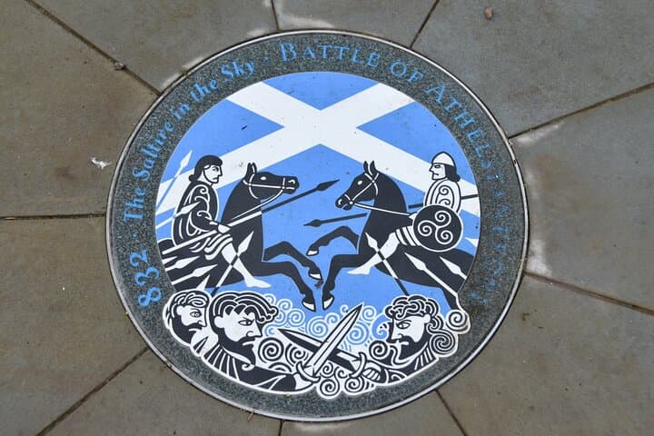 Edinburgh Coastline & Rosslyn Chapel: North Berwick Seabirds, Saltire Origins and Distillery Options photo 6
