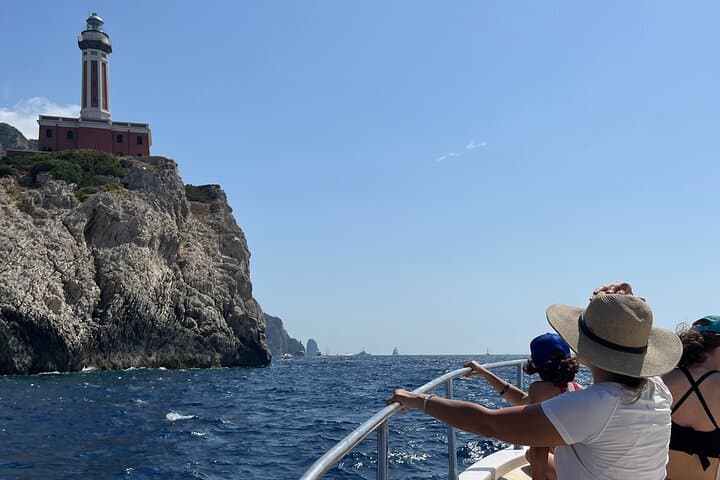 Capri Private Boat Tour: Full-Circle Island Cruise with Snorkeling & City Time