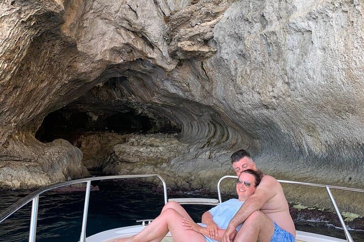Capri Private Boat Tour: Full-Circle Island Cruise with Snorkeling & City Time photo 2