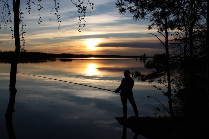 Rovaniemi Lake Fishing and Open-Fire Fish Soup Experience photo 4