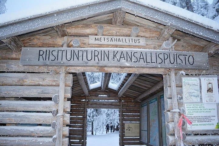 Riisitunturi Winter Hike & Traditional Finnish BBQ — Day Trip from Rovaniemi photo 3