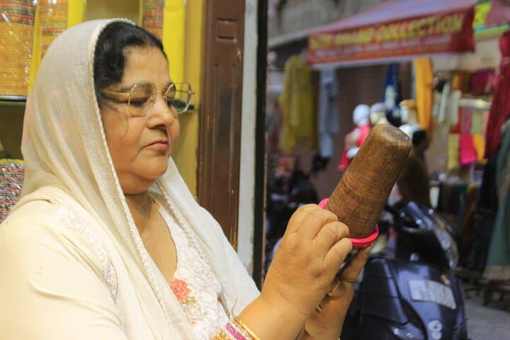 Classic Jaipur E-Bike Tour: Old City Sights, Street Food & Kite Culture photo 5