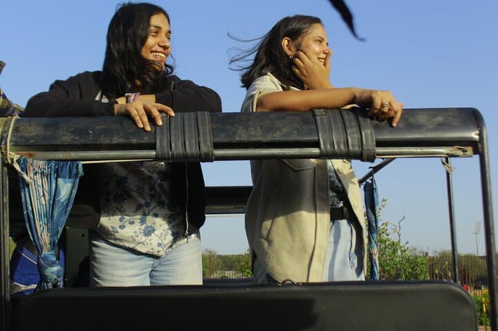 Jaipur Private Jeep Night Tour & Heritage Liquor Tasting photo 5