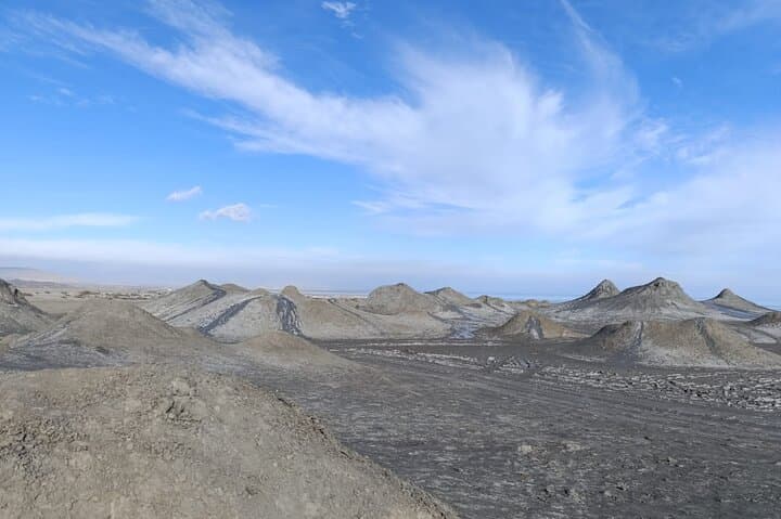 Gobustan: Mud Volcanoes and Ancient Petroglyphs — Day Tour from Baku photo 3