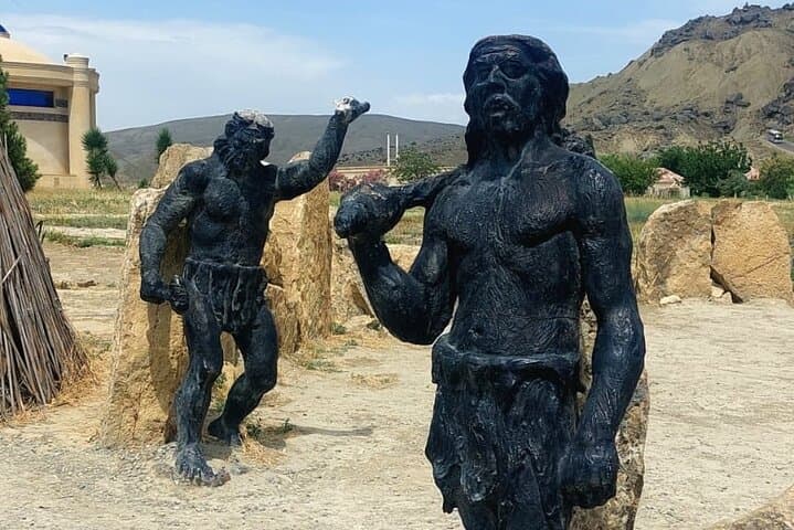Gobustan: Mud Volcanoes and Ancient Petroglyphs — Day Tour from Baku photo 5