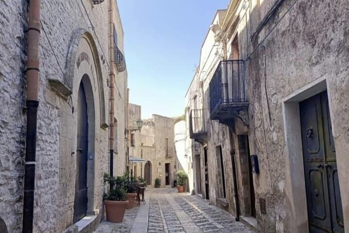 Full-Day Segesta, Erice & Trapani Salt Pans Tour with Dattilo Cannoli from Palermo photo 3