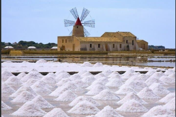 Full-Day Segesta, Erice & Trapani Salt Pans Tour with Dattilo Cannoli from Palermo photo 4