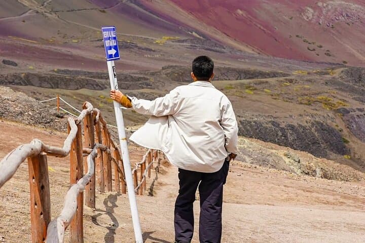 3-Day Sacred Valley, Machu Picchu & Rainbow Mountain Tour — Cusco Adventure photo 5