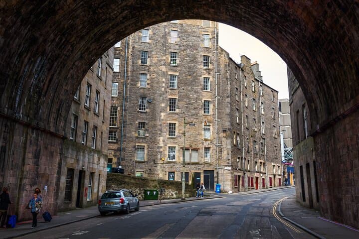 Relive Trainspotting: Self-Guided Audio Walking Tour of Edinburgh's Film Locations