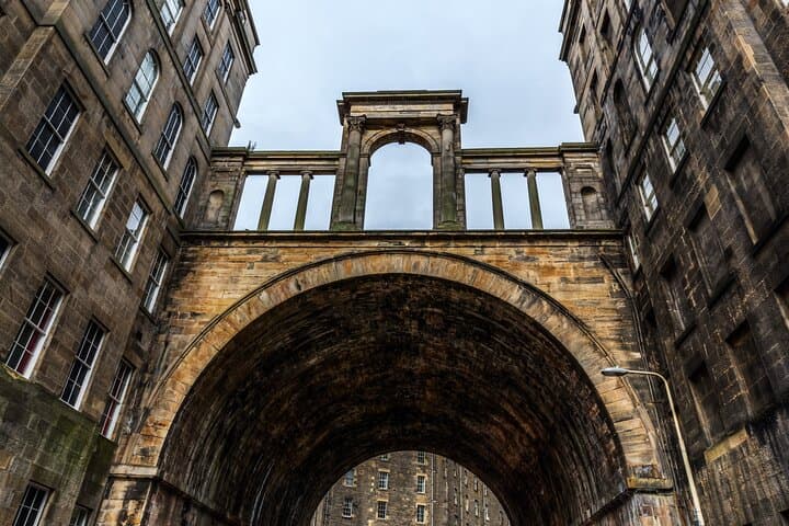 Relive Trainspotting: Self-Guided Audio Walking Tour of Edinburgh's Film Locations photo 4