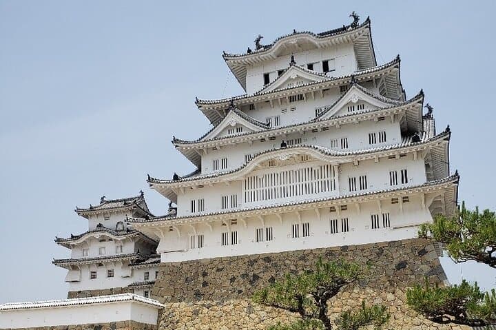 Inside Himeji Castle: 2.5-Hour Private History & Culture Tour