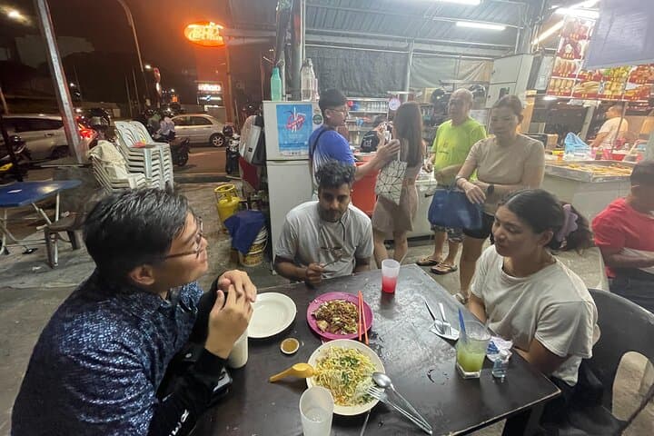 Penang Eat Like a Local: 5-Hour Hawker, Hill & Temple Food Experience photo 2