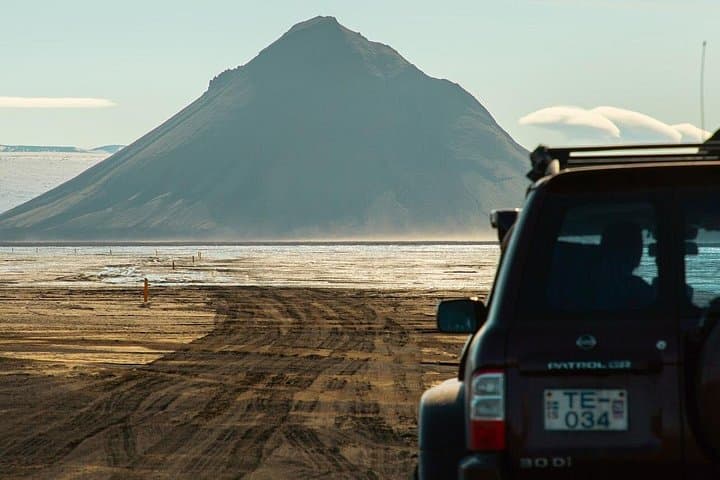 Super-Jeep Fjallabak Exploration: Mælifell & Iceland Highland Adventure photo 1