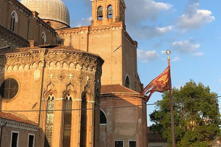 Venice for Beginners: Local Intro to Canals, Campi, and Cicchetti photo 2