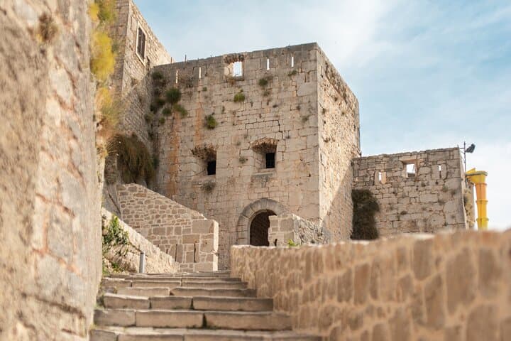 Private Tour from Split: Klis Fortress, Stella Croatica & Vranjača Cave photo 4
