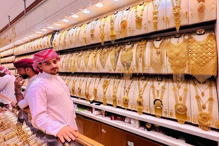 Old Dubai Souks, Creek & Abra: Private Walking Tour with Tastings photo 5