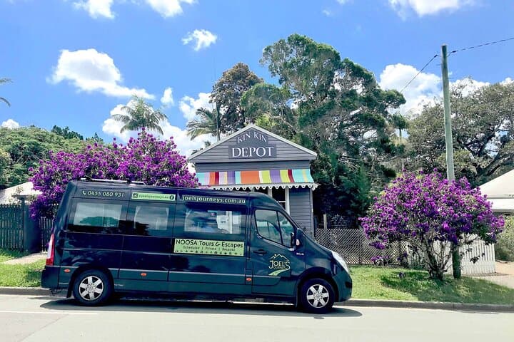 Noosa Hinterland Tour: Lakeside Lunch, Mead & Wine Tasting photo 4