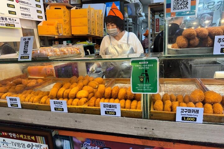 Seoul Street Food Tour at Mangwon Market with Chef Na Young — 2-Hour Local Food Walk