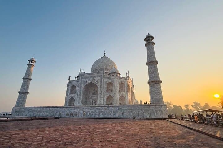 Taj Mahal Sunrise Private Day Tour from Delhi by Car photo 1