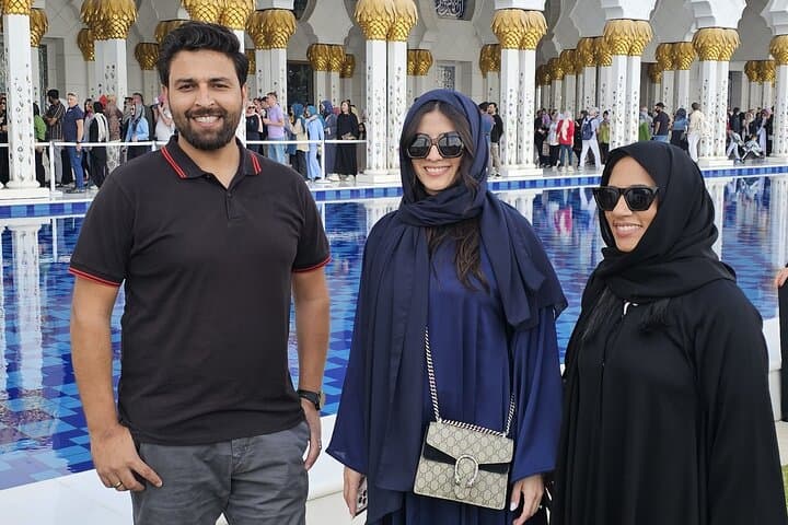 Abu Dhabi Day Trip from Dubai: Sheikh Zayed, Emirates Palace & Corniche photo 5