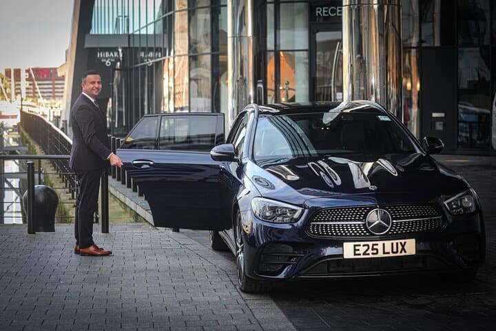 Southampton to London Private Luxury Transfer — Door-to-Door Airport & Cruise Port Service photo 4