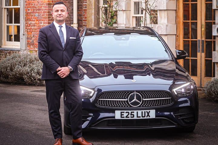Southampton to Heathrow & Gatwick: Private Luxury Transfer from Southampton Port photo 1