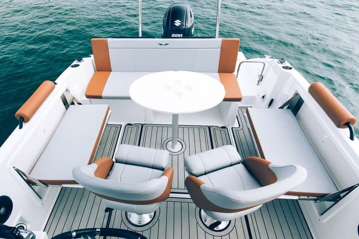 Private Athenian Riviera Yacht Cruise with Swimming and Wine photo 6