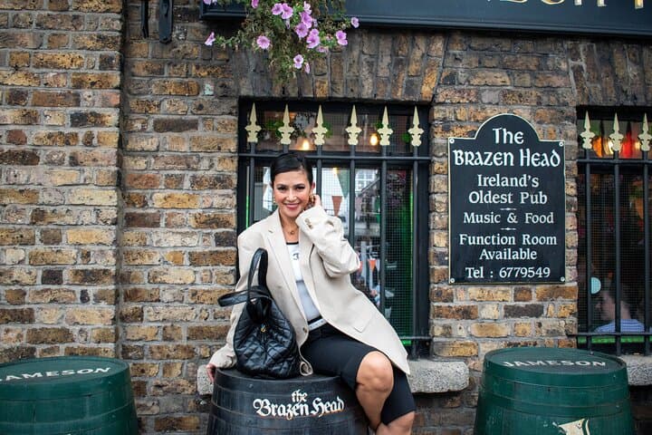 Dublin City Photo Experience: Capture Trinity, Temple Bar & Ha'penny Bridge photo 5