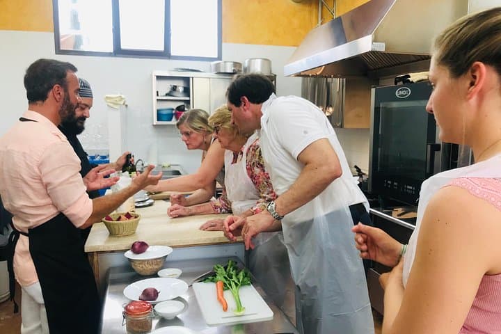 Florence Historic Bottegas Food Tour & Semi-Private Tuscan Cooking Class photo 3
